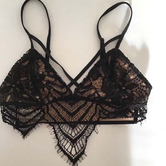 EXPRESS BLACK LACE BRALETTE NWT XS - Picture 7 of 15